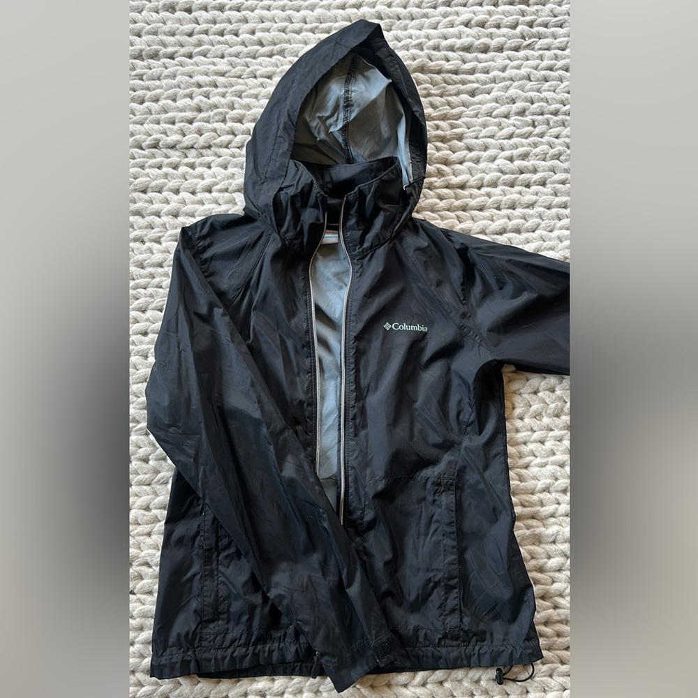Columbia windbreaker